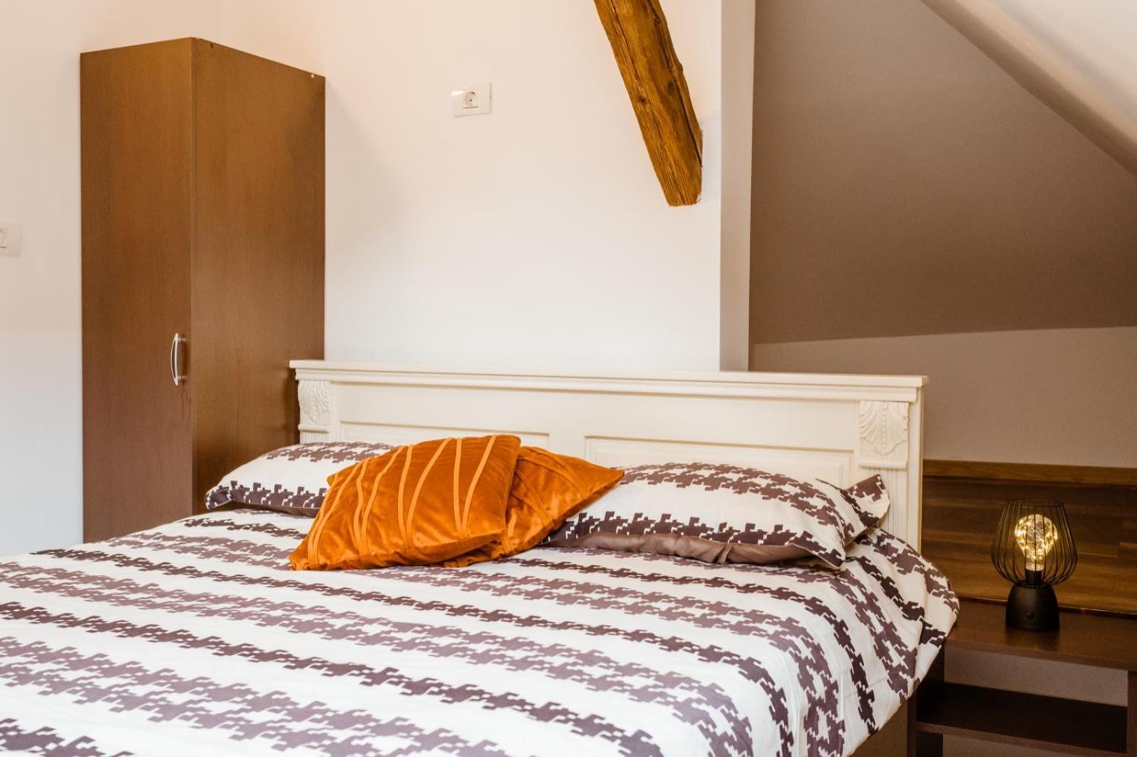Evu Long Street Διαμέρισμα Μπρασόβ Εξωτερικό φωτογραφία